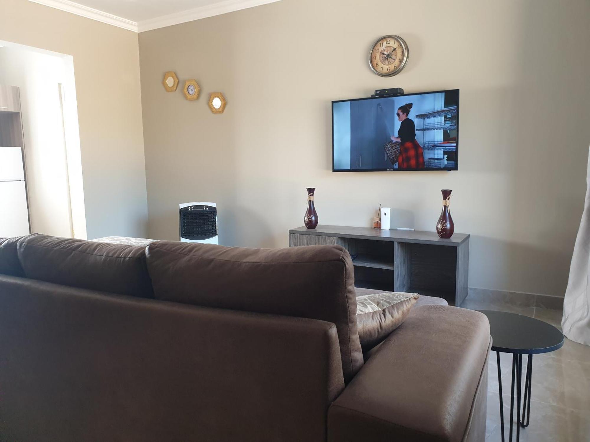 Villa Lombe, Off Great East Road, Silverest Silver Rest エクステリア 写真