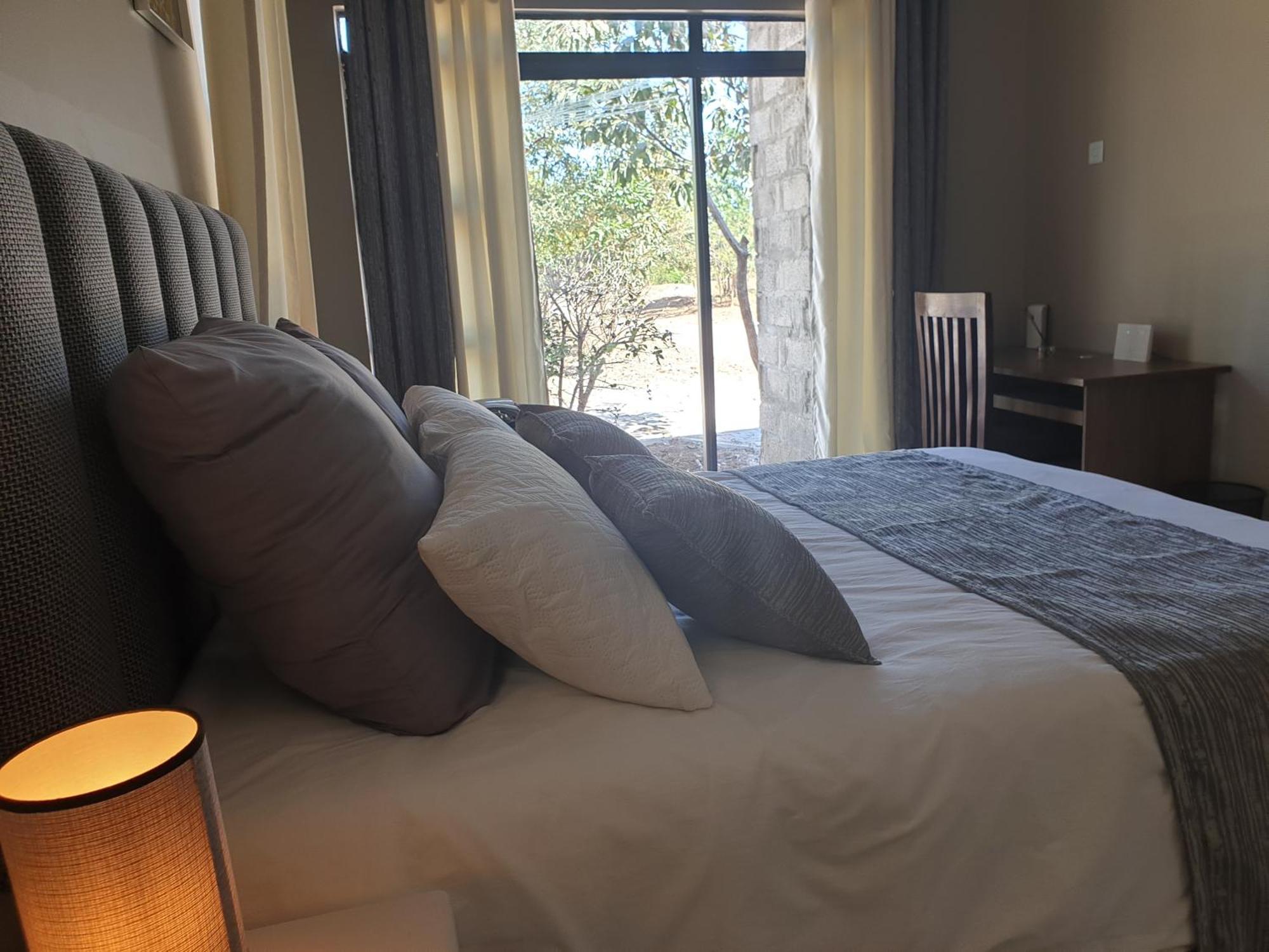 Villa Lombe, Off Great East Road, Silverest Silver Rest エクステリア 写真