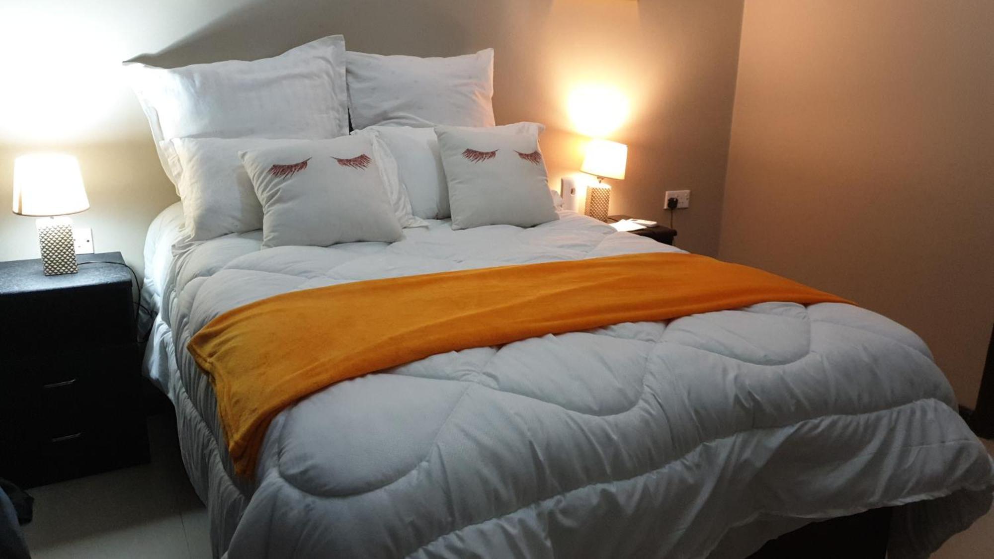 Villa Lombe, Off Great East Road, Silverest Silver Rest エクステリア 写真